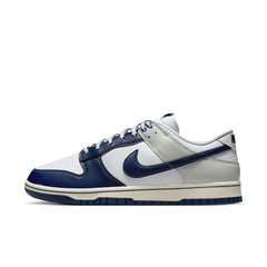 Nike Dunk Low Retro "New York Yankees" - Men's