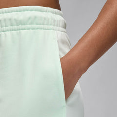 Air Jordan Brooklyn Fleece Graphic Shorts - Women's