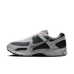 Nike Zoom Vomero 5 - Men's