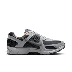 Nike Zoom Vomero 5 - Men's