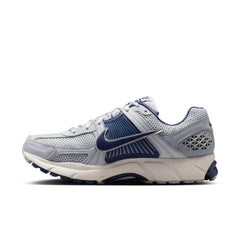 Nike Zoom Vomero 5 "Yankees" - Men's