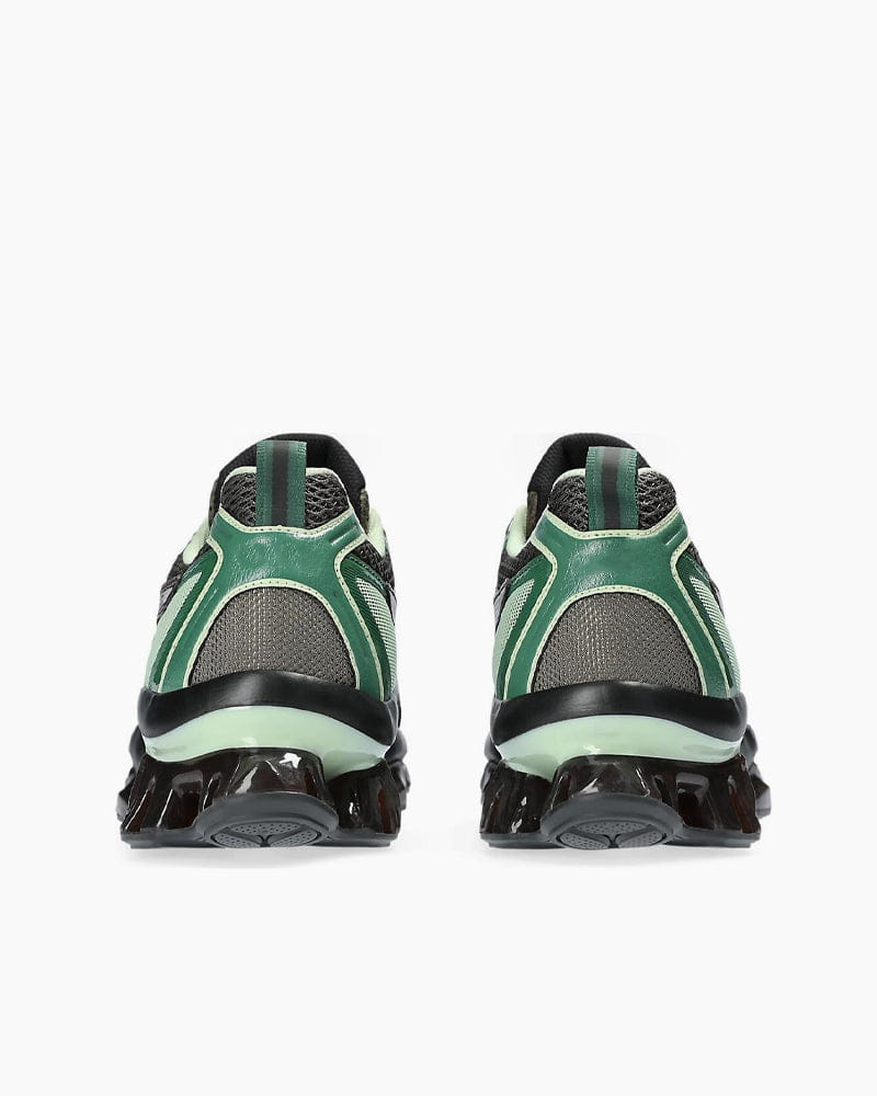 Men's Airport Outfit Breathable Mesh Trainers