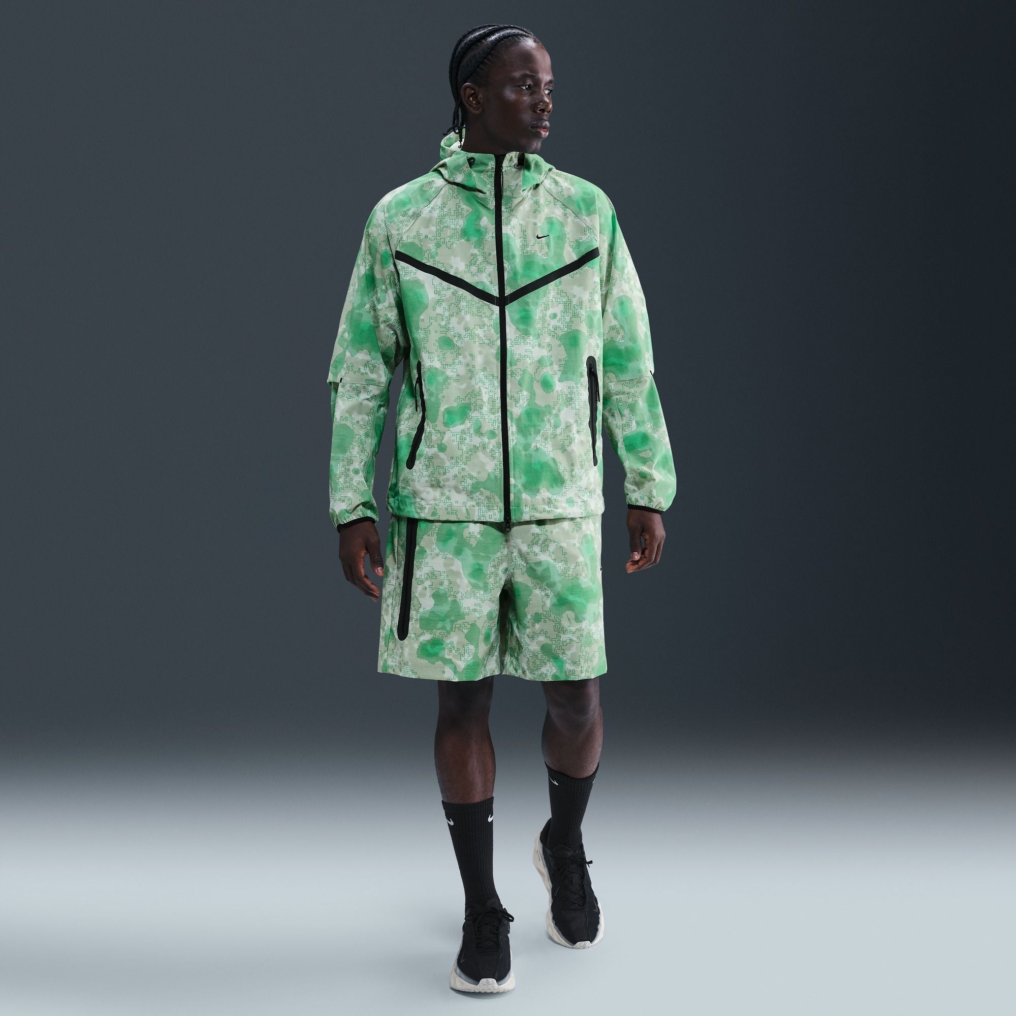 Nike Tech  Dri-FIT Woven Camo Windrunner Jacket - Men's