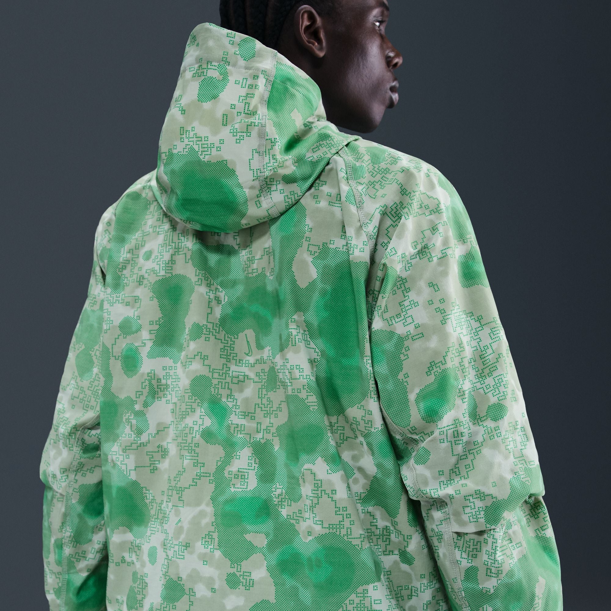 Nike Tech  Dri-FIT Woven Camo Windrunner Jacket - Men's