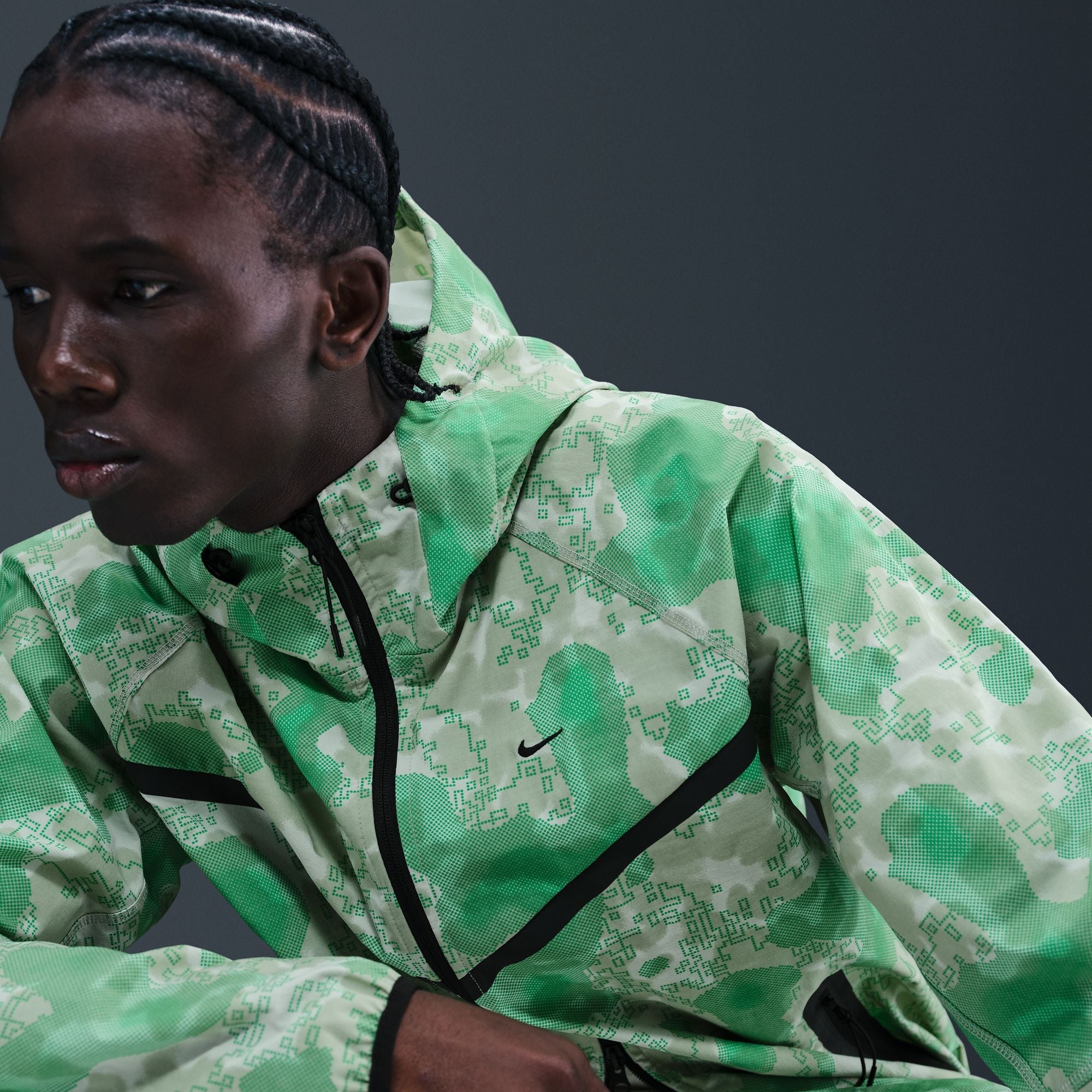 Nike Tech  Dri-FIT Woven Camo Windrunner Jacket - Men's