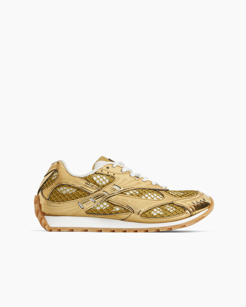 Lightweight Retro Sneaker for All-Day Comfort Breathable Cage Design