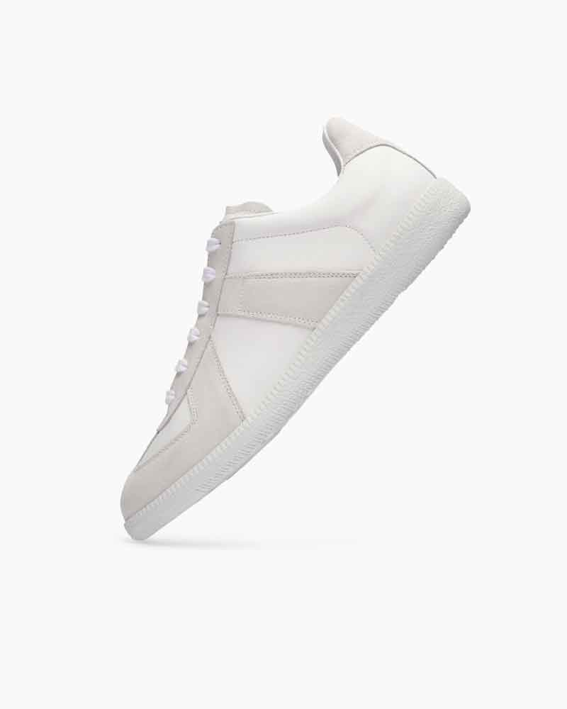 Everyday low-top leather street sneakers