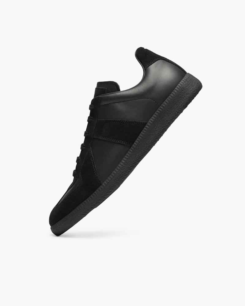 Everyday low-top leather street sneakers