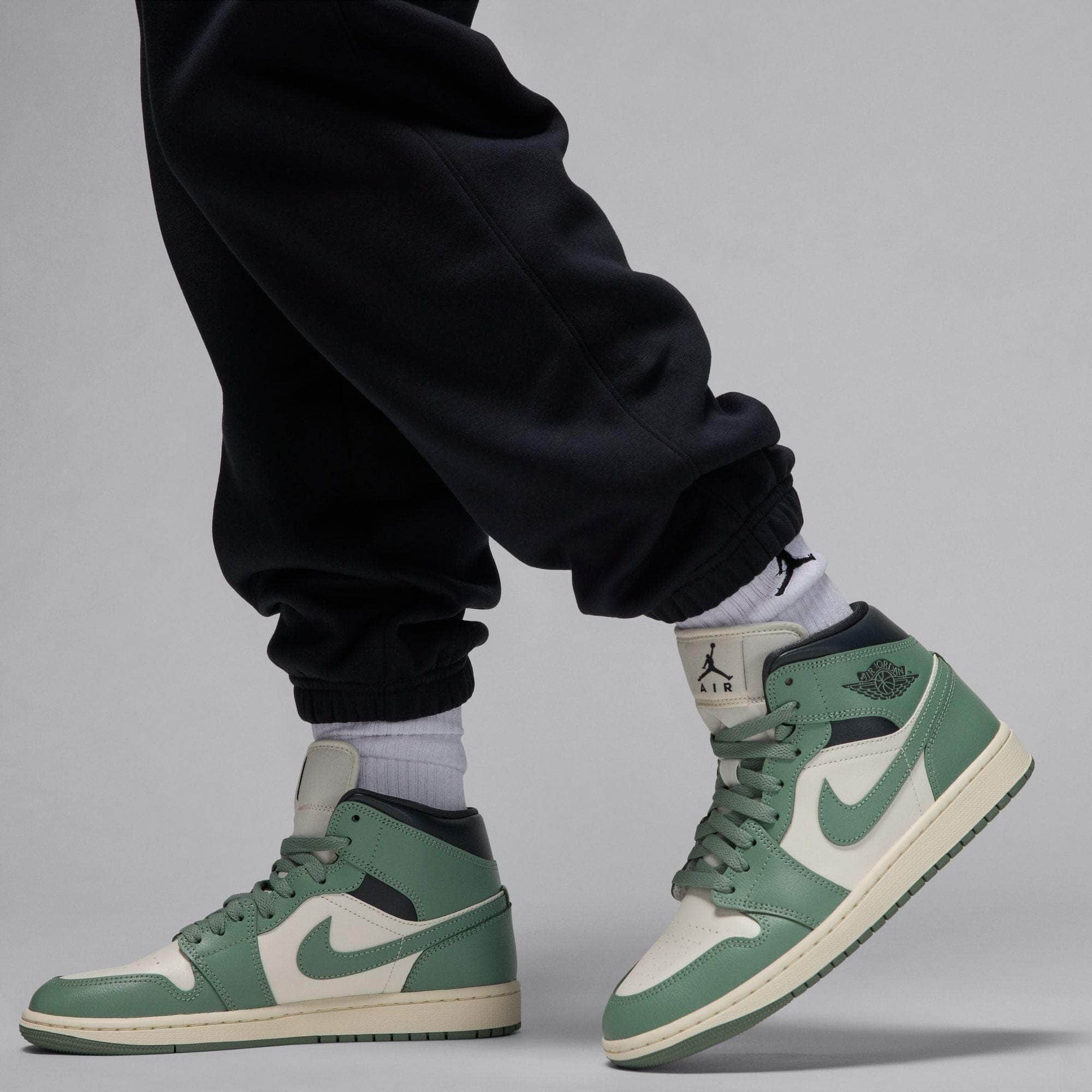 Air Jordan Brooklyn Fleece Pants - Women's