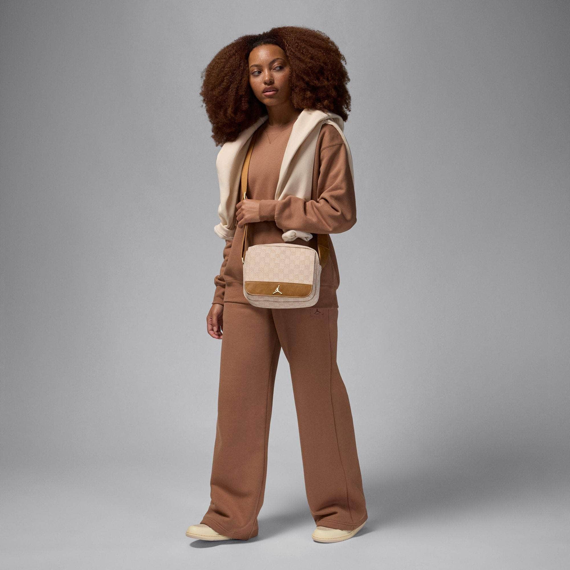 Air Jordan Flight Fleece Open-Hem Pants - Women's