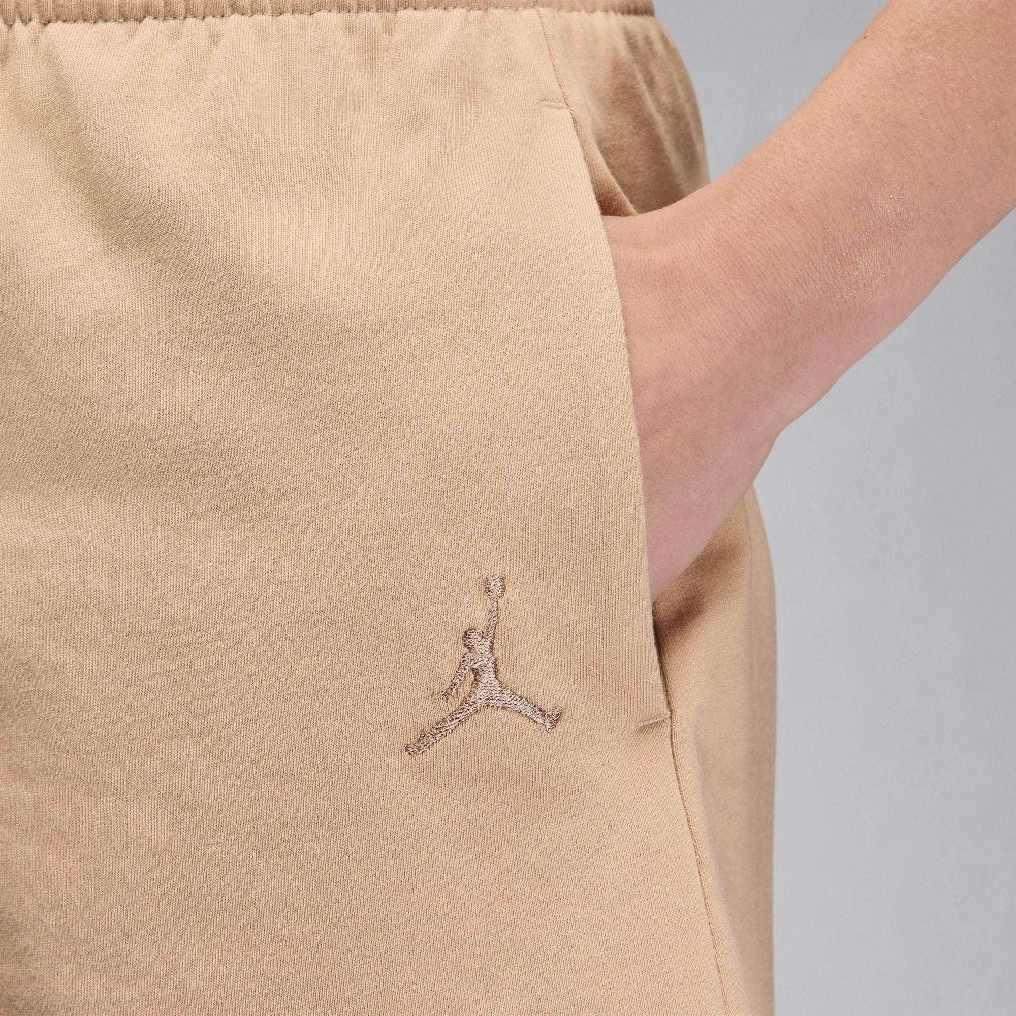 Air Jordan Knit Shorts - Women's