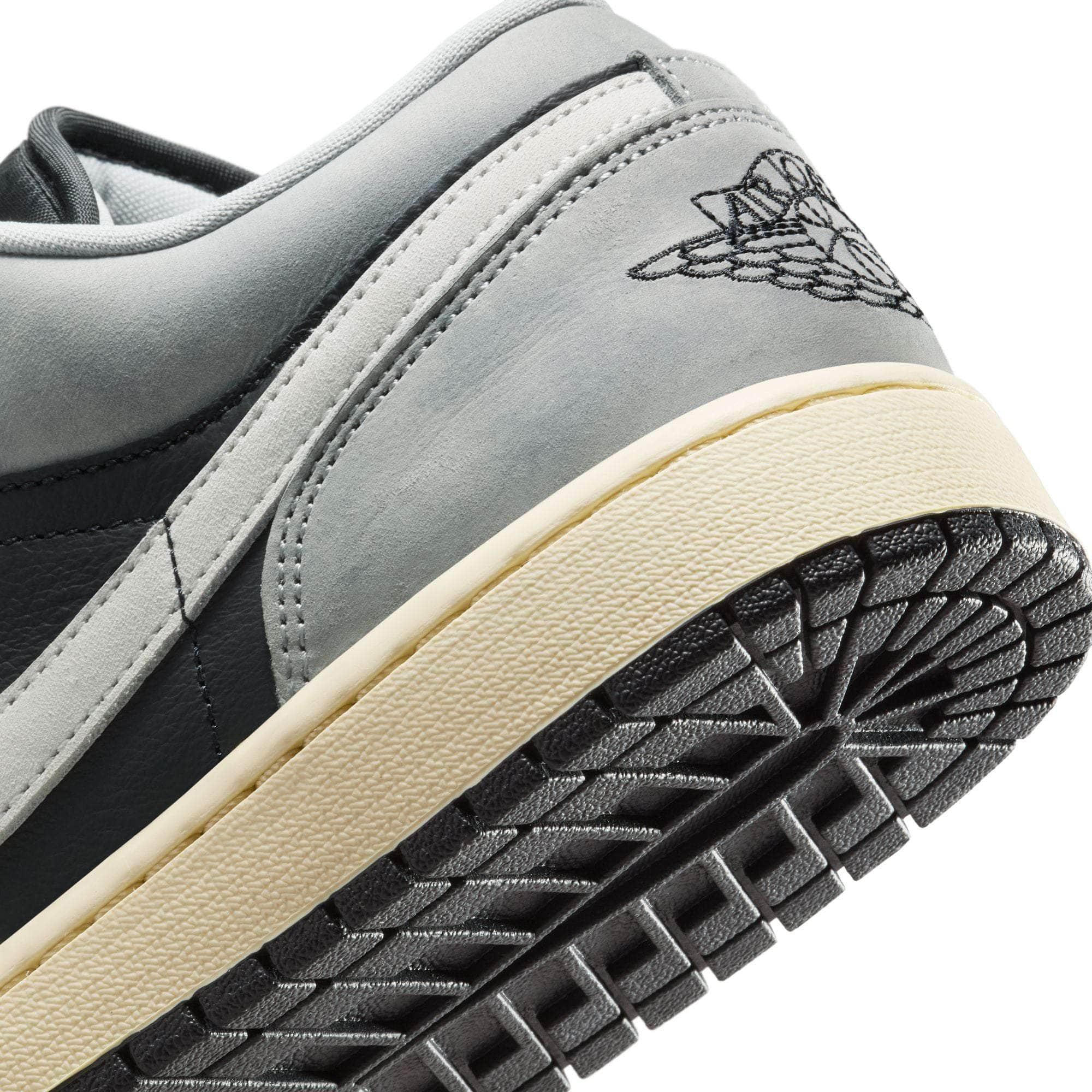 Air Jordan 1 Low - Men's