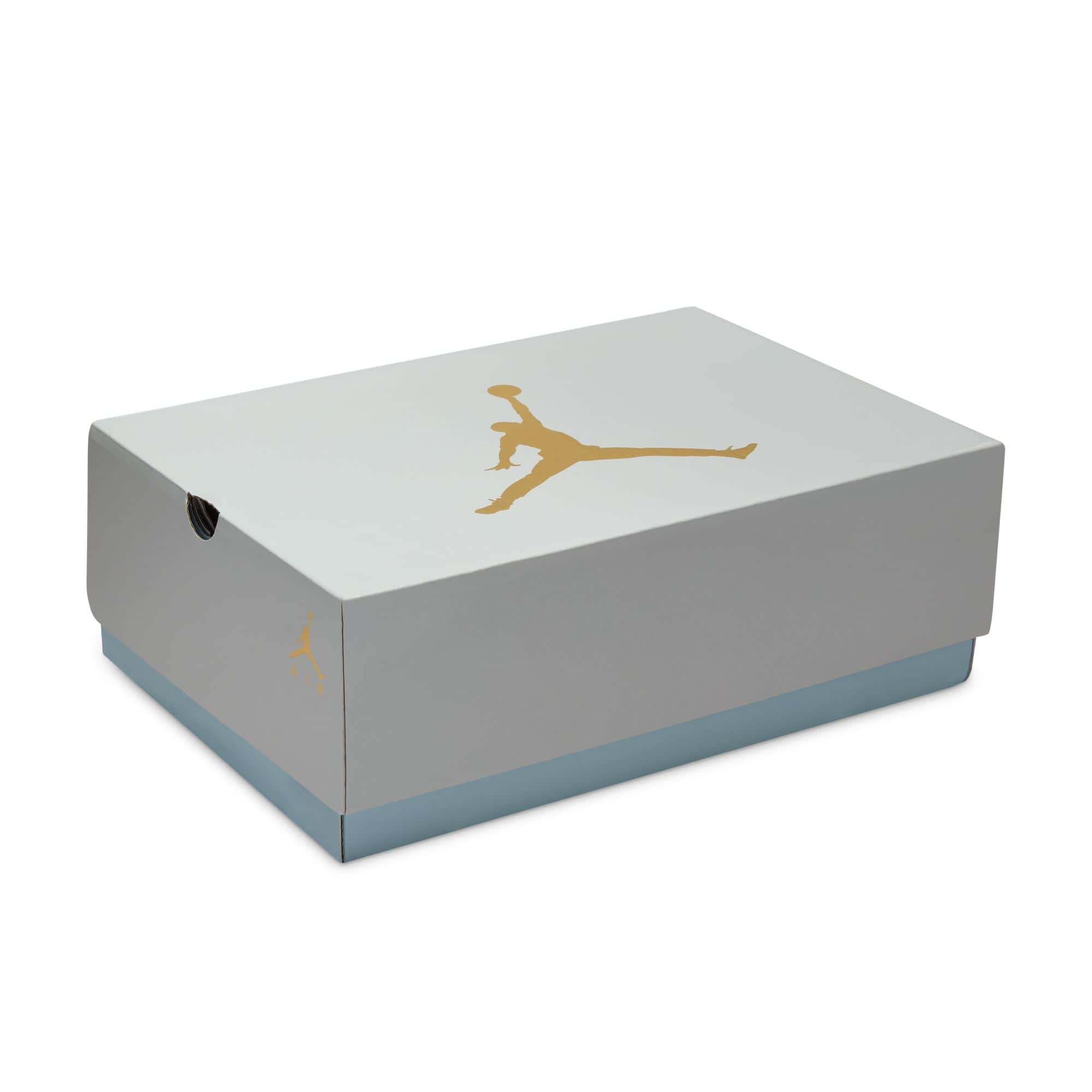 Air Jordan 6 Retro "Pearl" - Women's