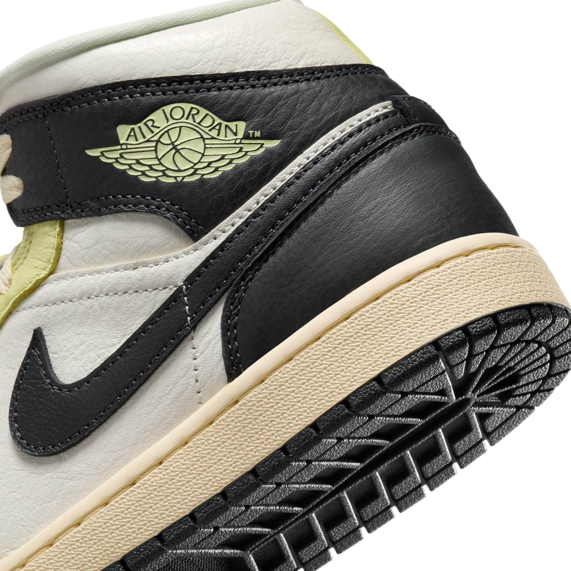 Air Jordan 1 Mid "Fall League" - Women's