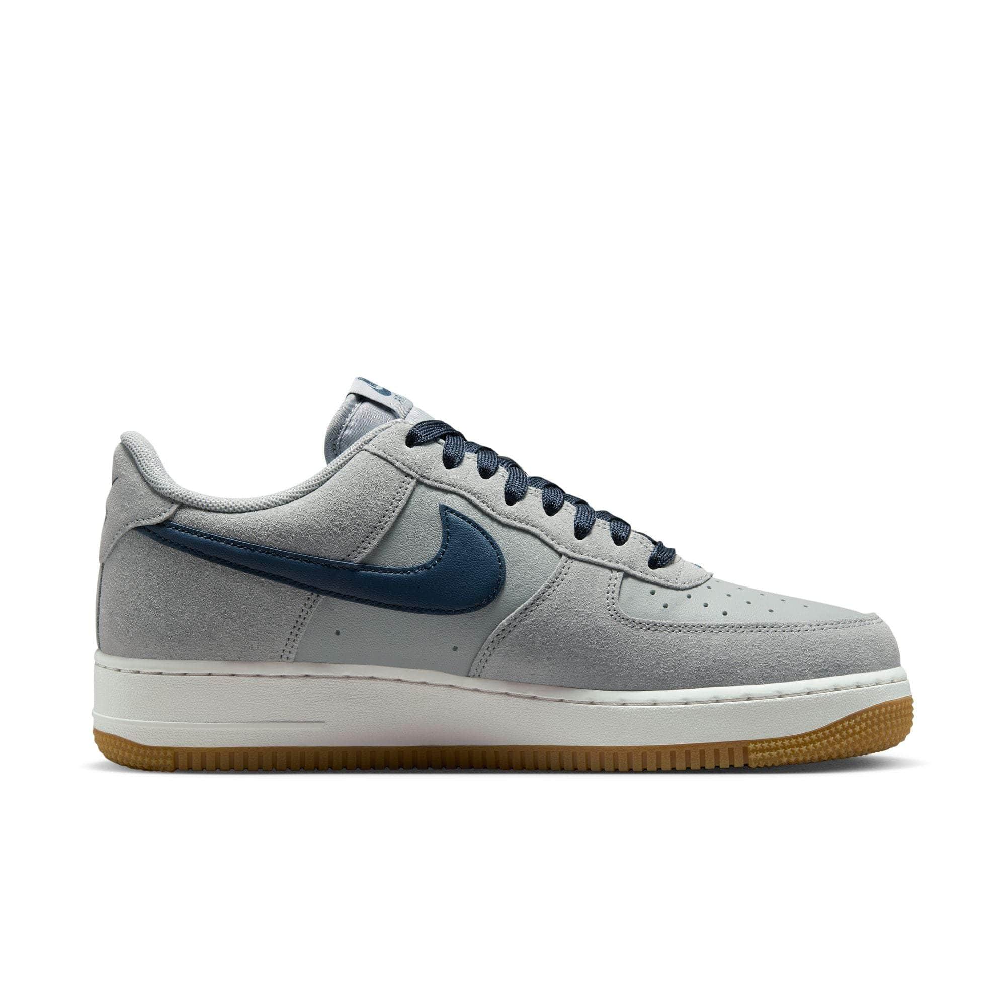Nike Air Force 1 '07 LV8 - Men's