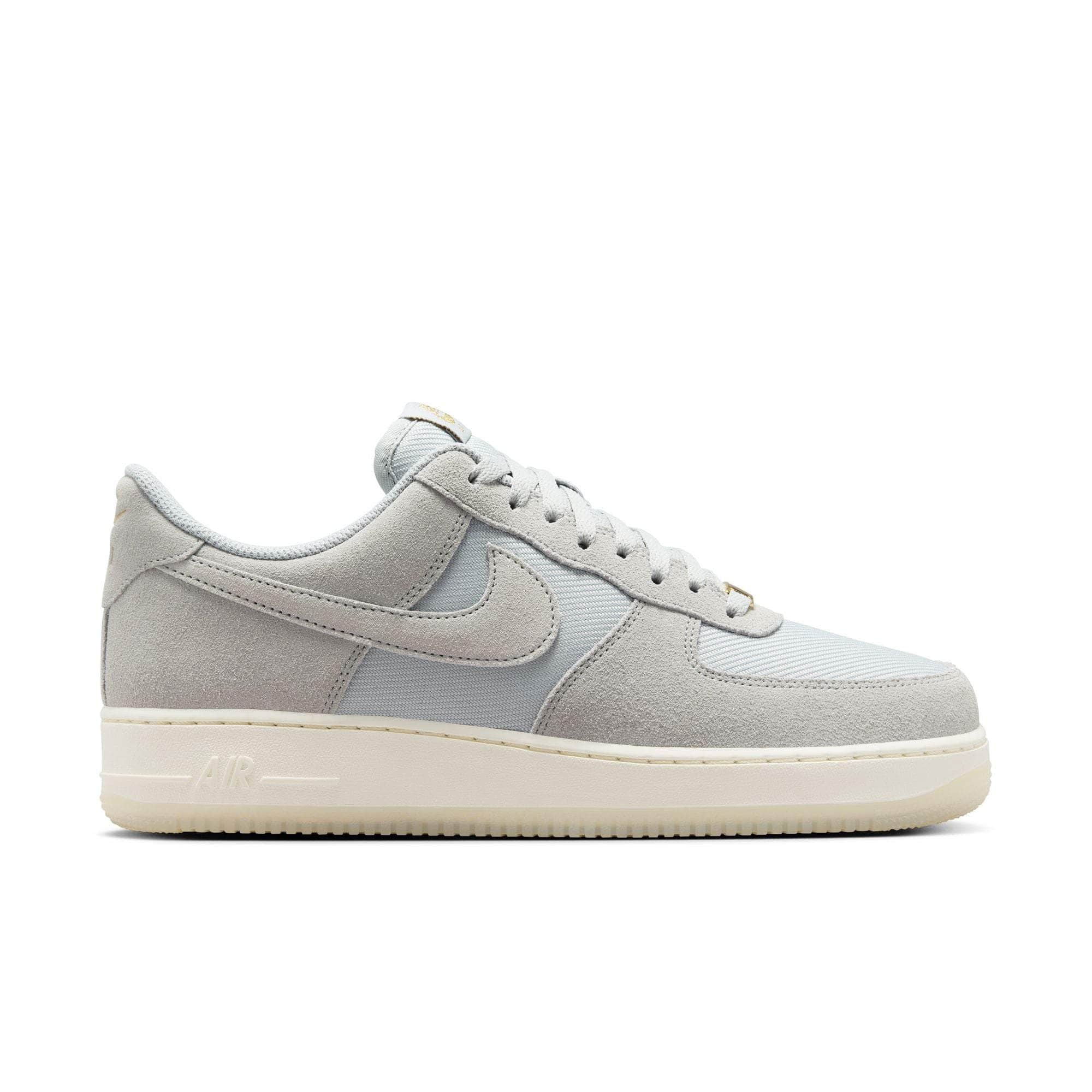 Nike Air Force 1 '07 LV8 - Men's