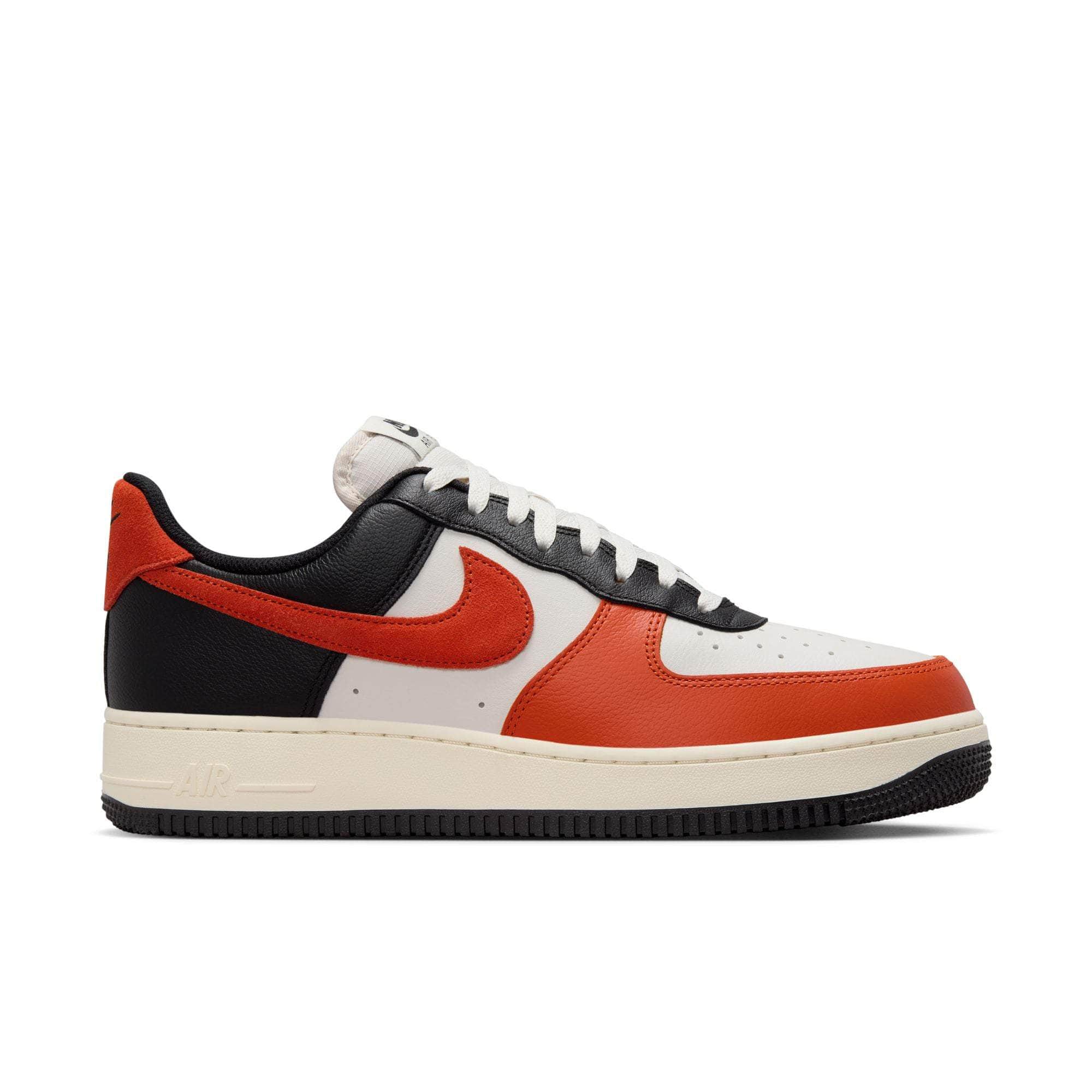 Nike Air Force 1 '07 LV8 - Men's