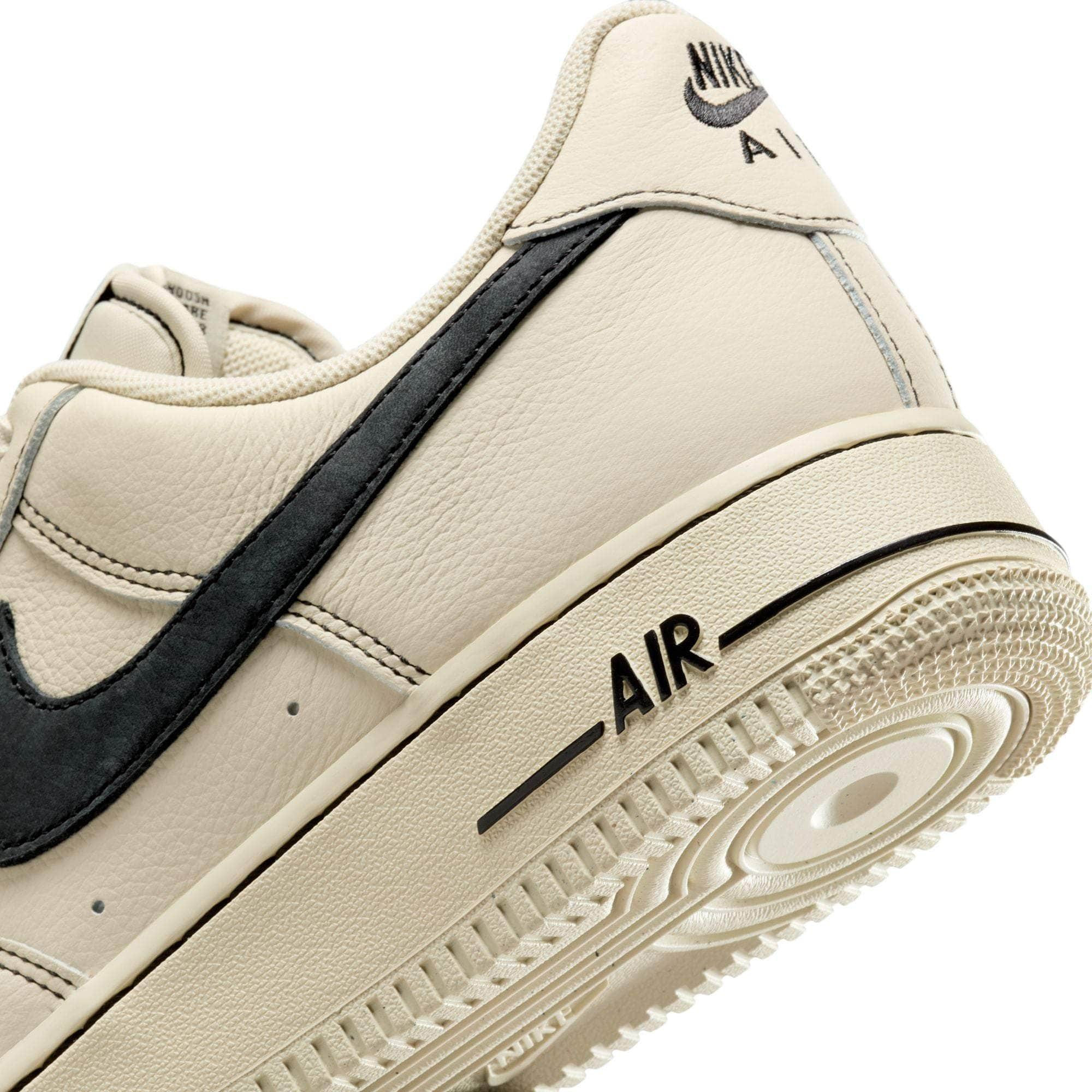 Nike Air Force 1 Low '07 LV8 - Men's