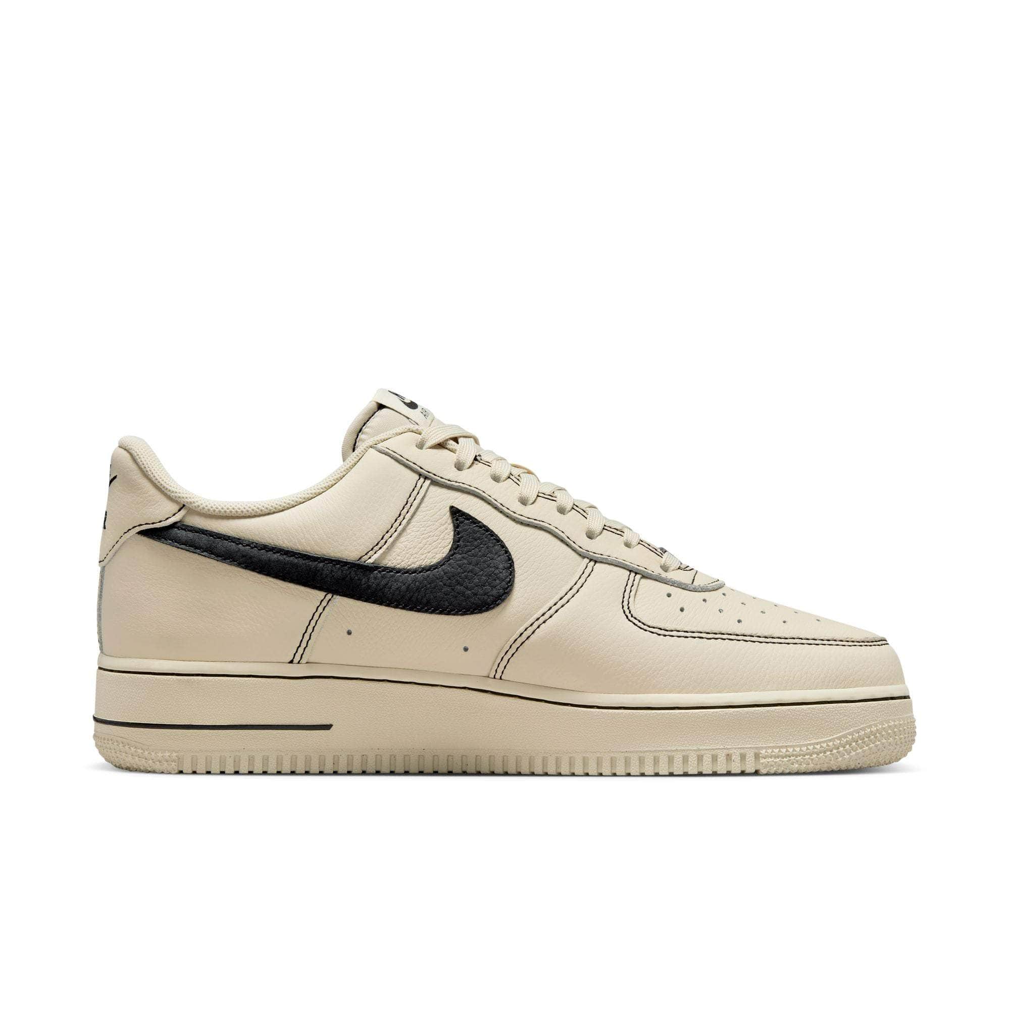 Nike Air Force 1 Low '07 LV8 - Men's