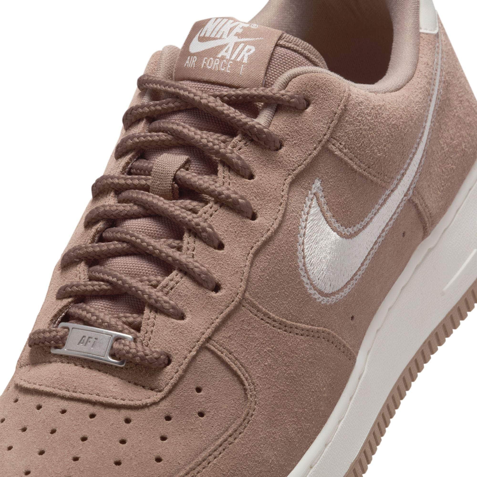 Nike Air Force 1 Low '07 LV8 - Men's