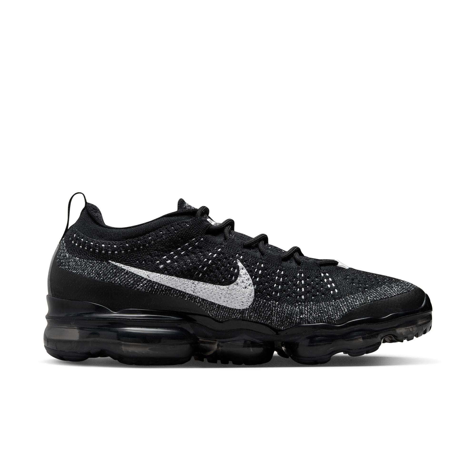 Nike Air VaporMax 2023 Flyknit "Oreo" - Men's