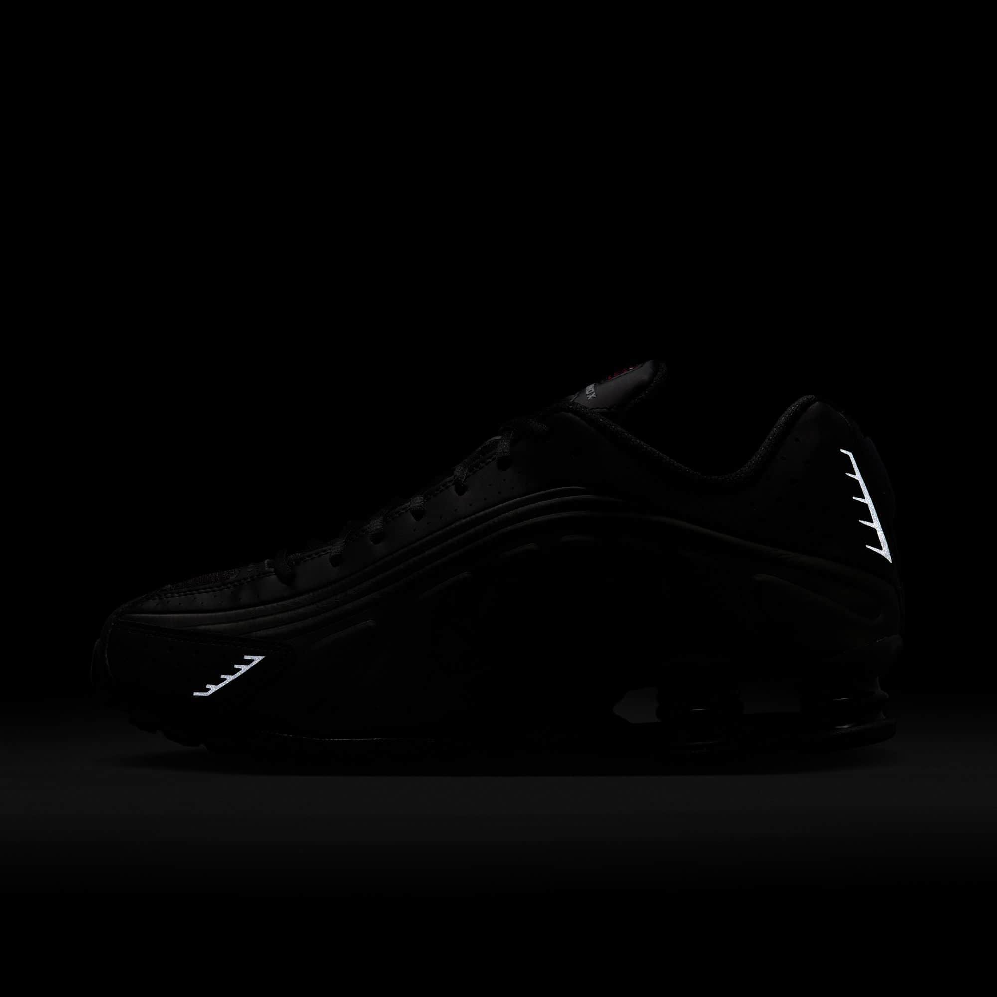 Nike Shox R4 - Men's