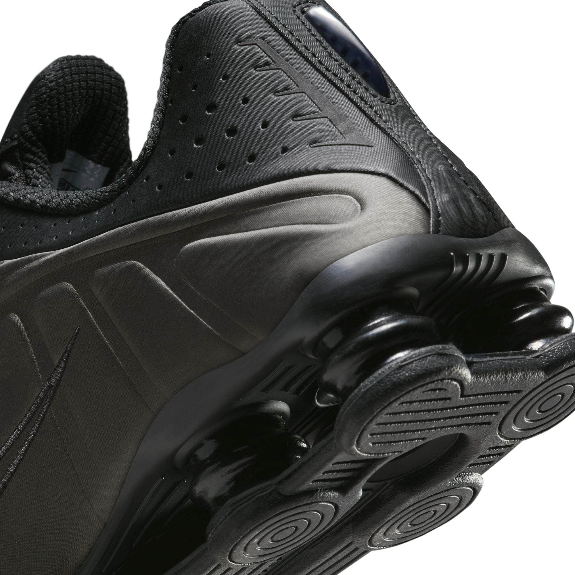 Nike Shox R4 - Men's