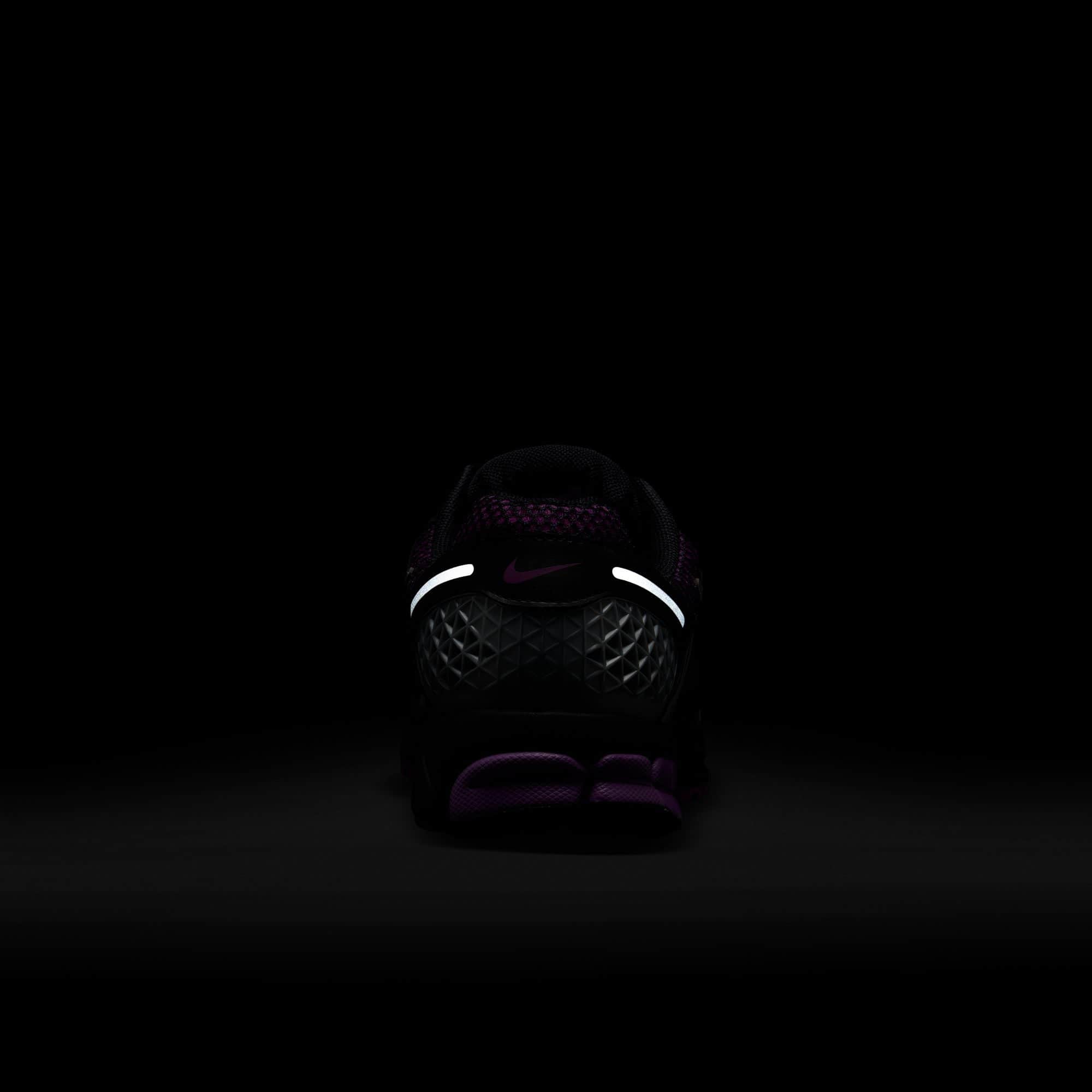 Nike Zoom Vomero 5 - Men's