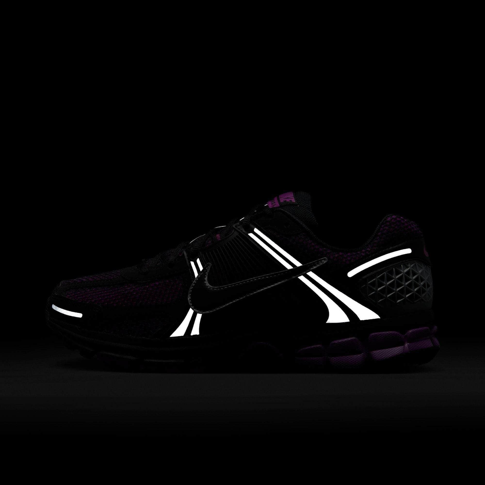 Nike Zoom Vomero 5 - Men's