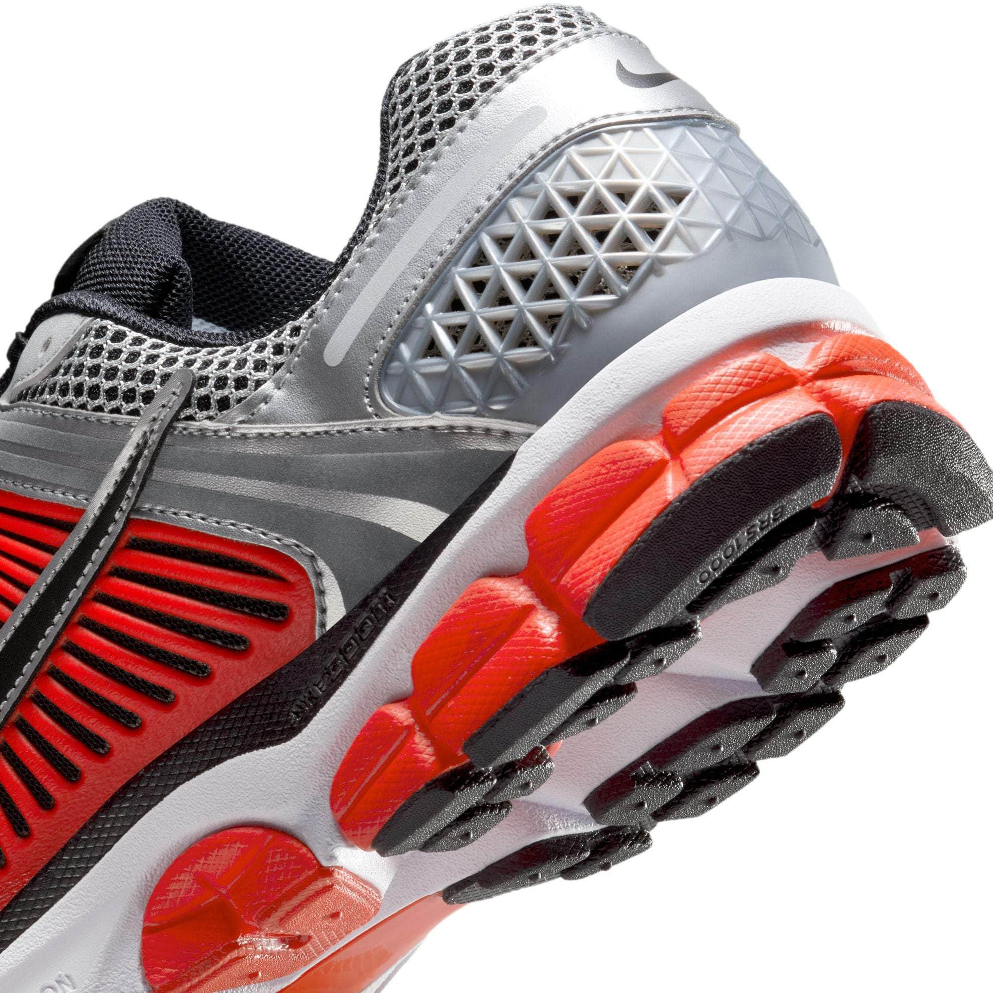 Nike Zoom Vomero 5  - Men's