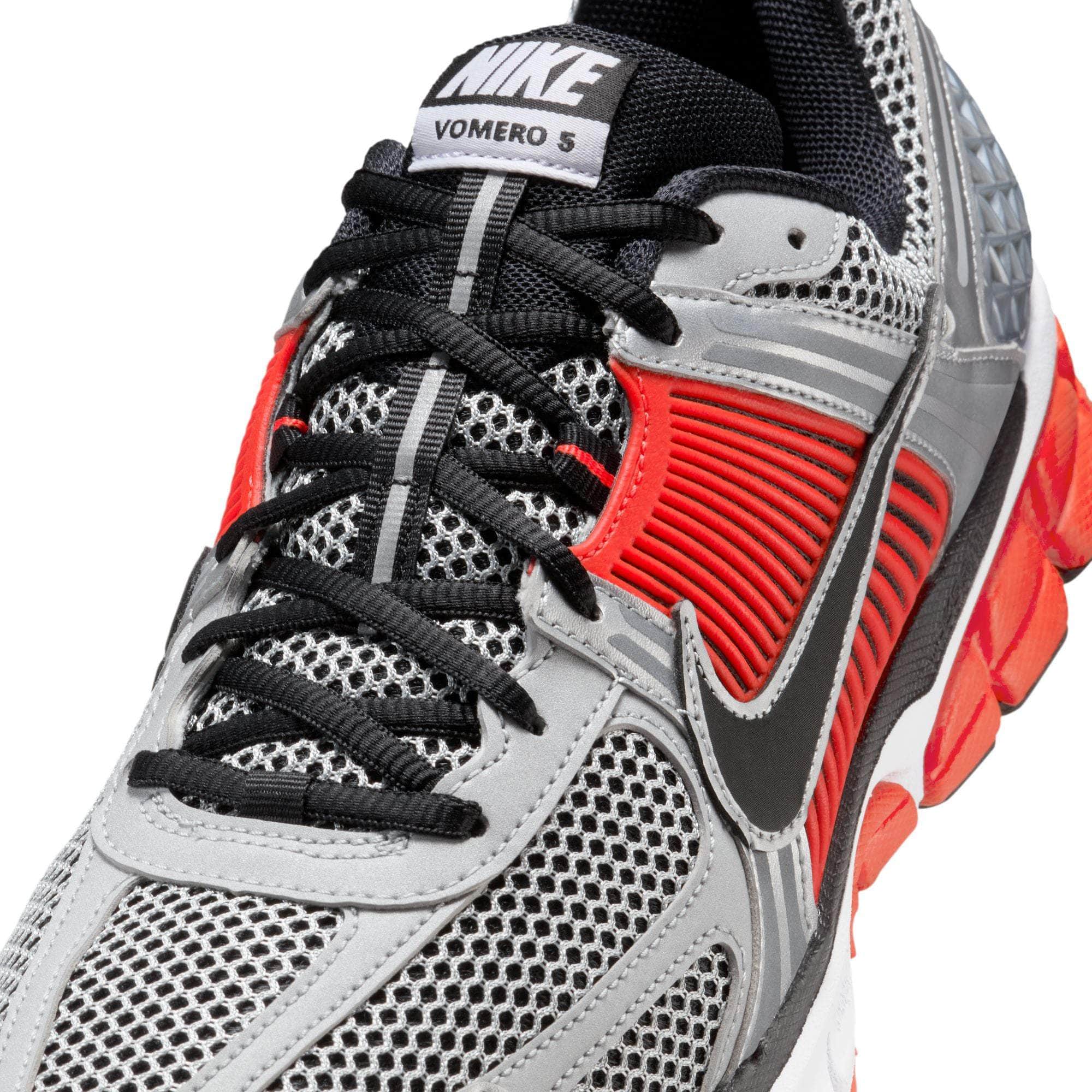 Nike Zoom Vomero 5  - Men's