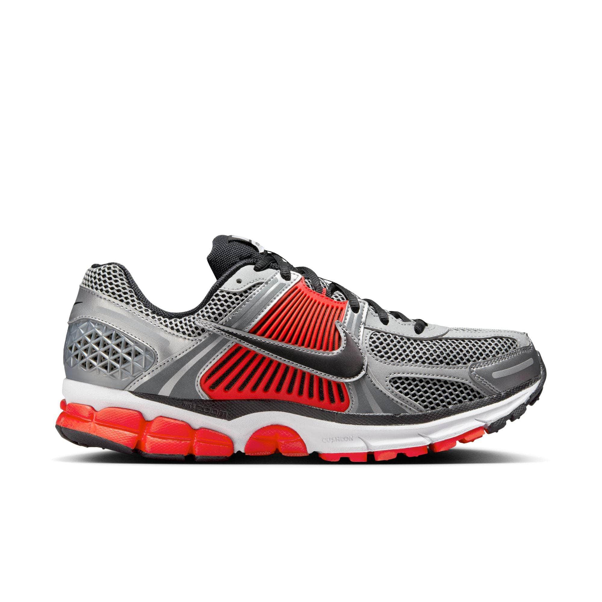Nike Zoom Vomero 5  - Men's