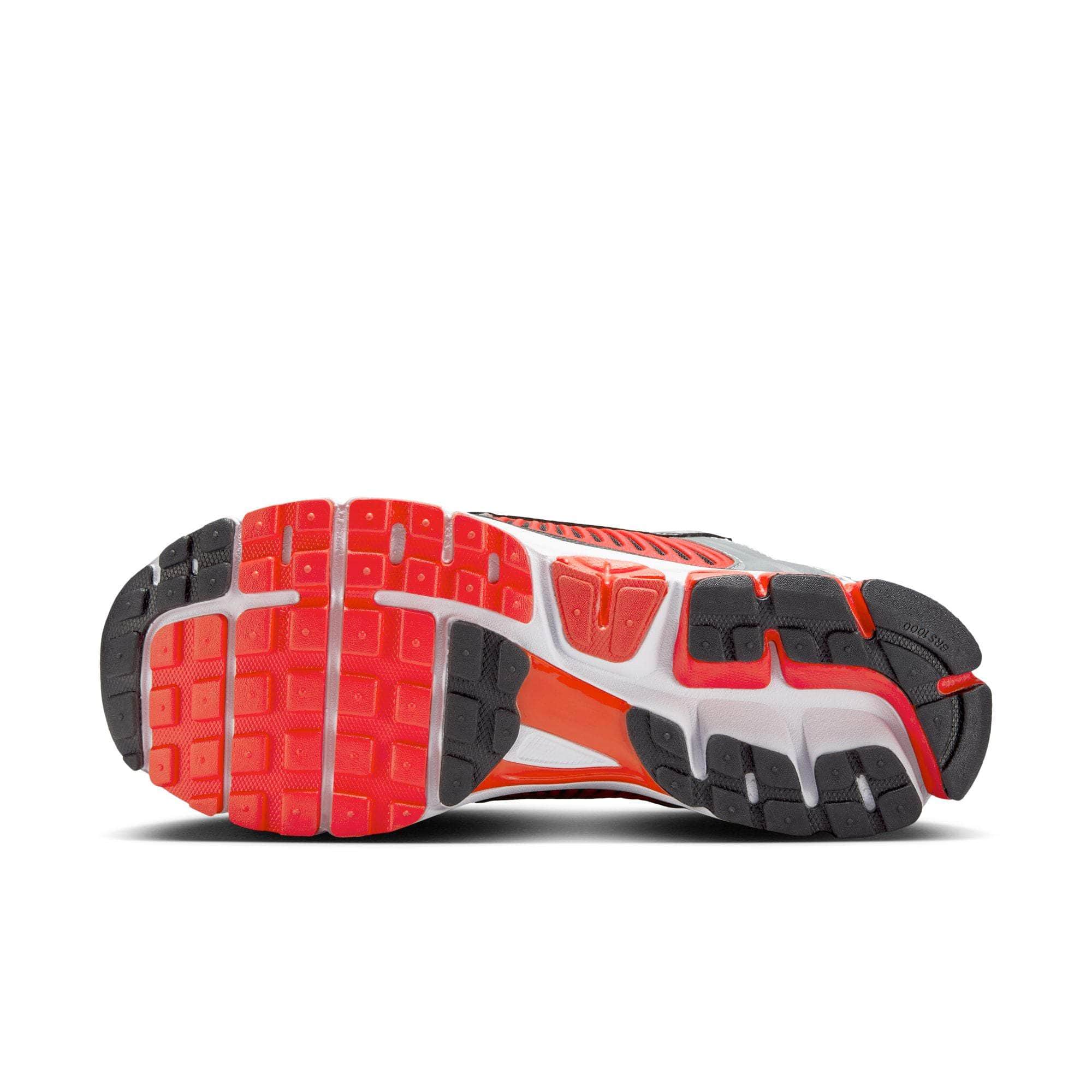 Nike Zoom Vomero 5  - Men's