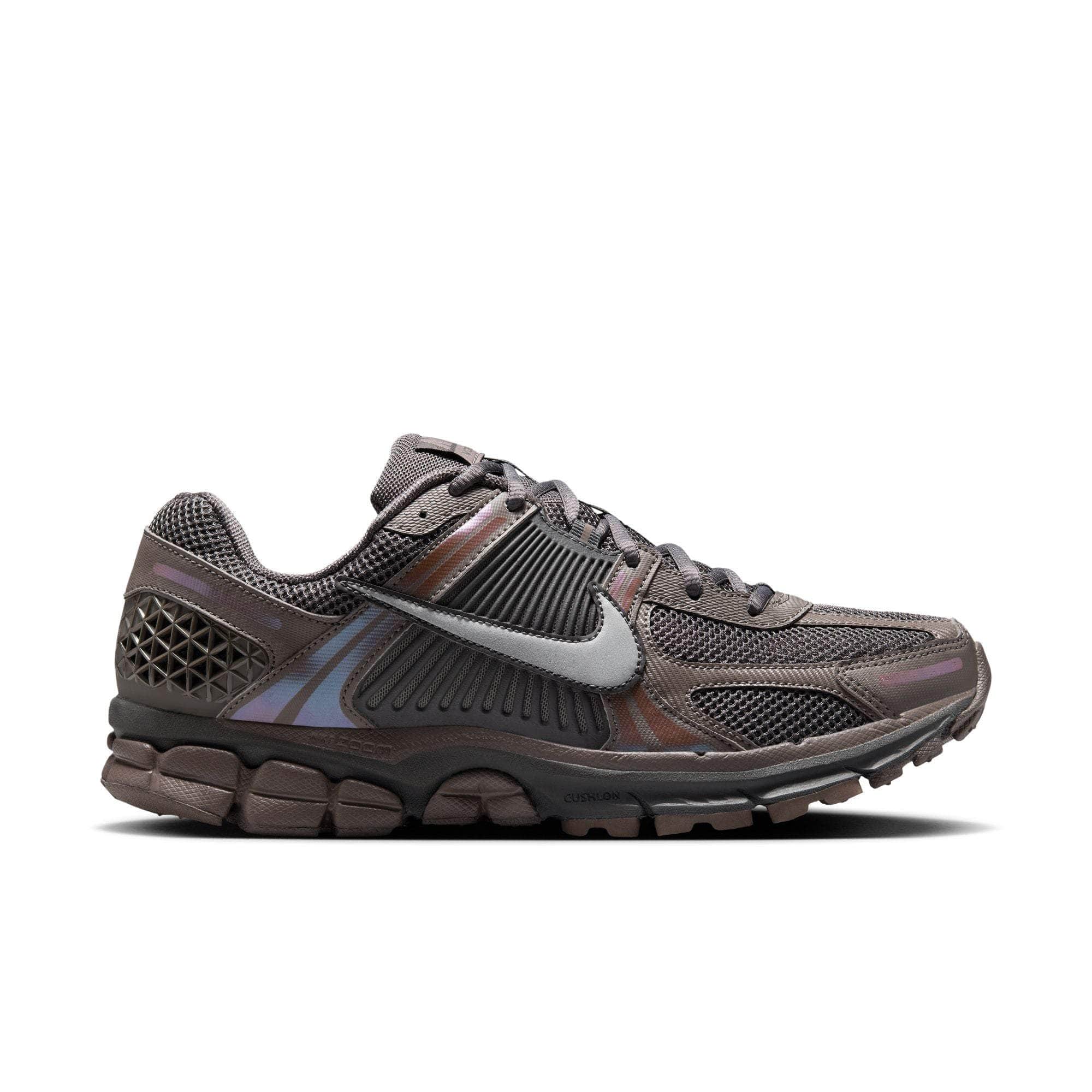 Nike Zoom Vomero 5 - Men's
