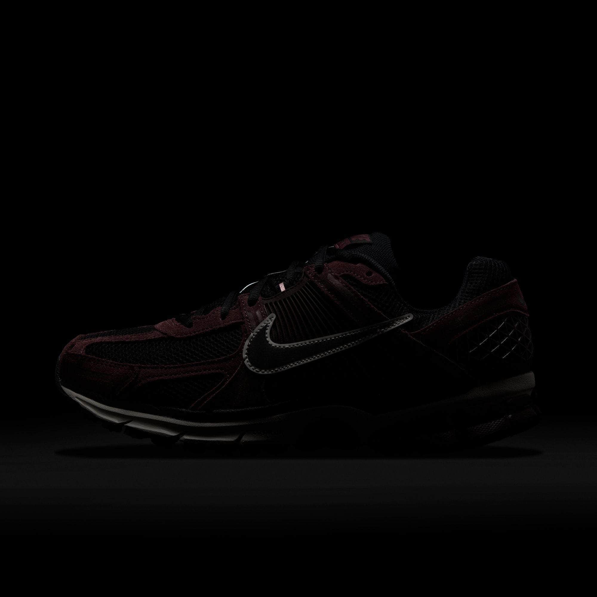 Nike Zoom Vomero 5 - Men's