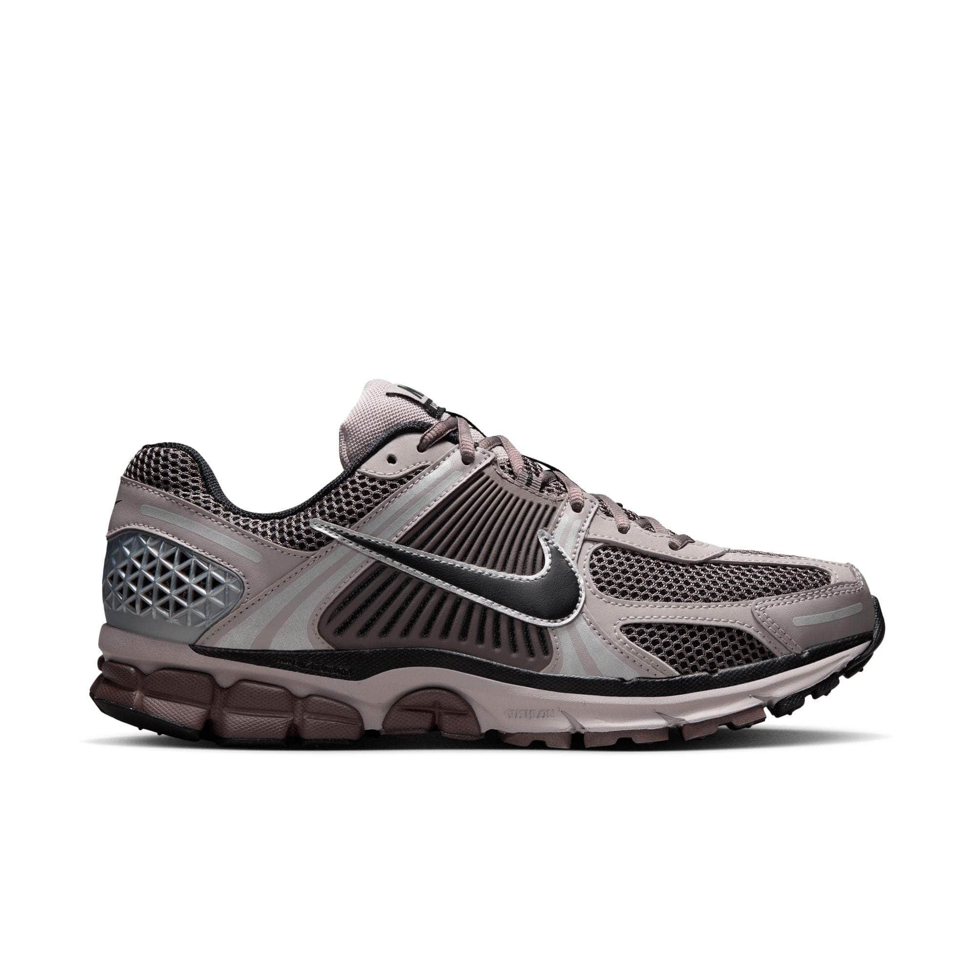 Nike Zoom Vomero 5 - Men's