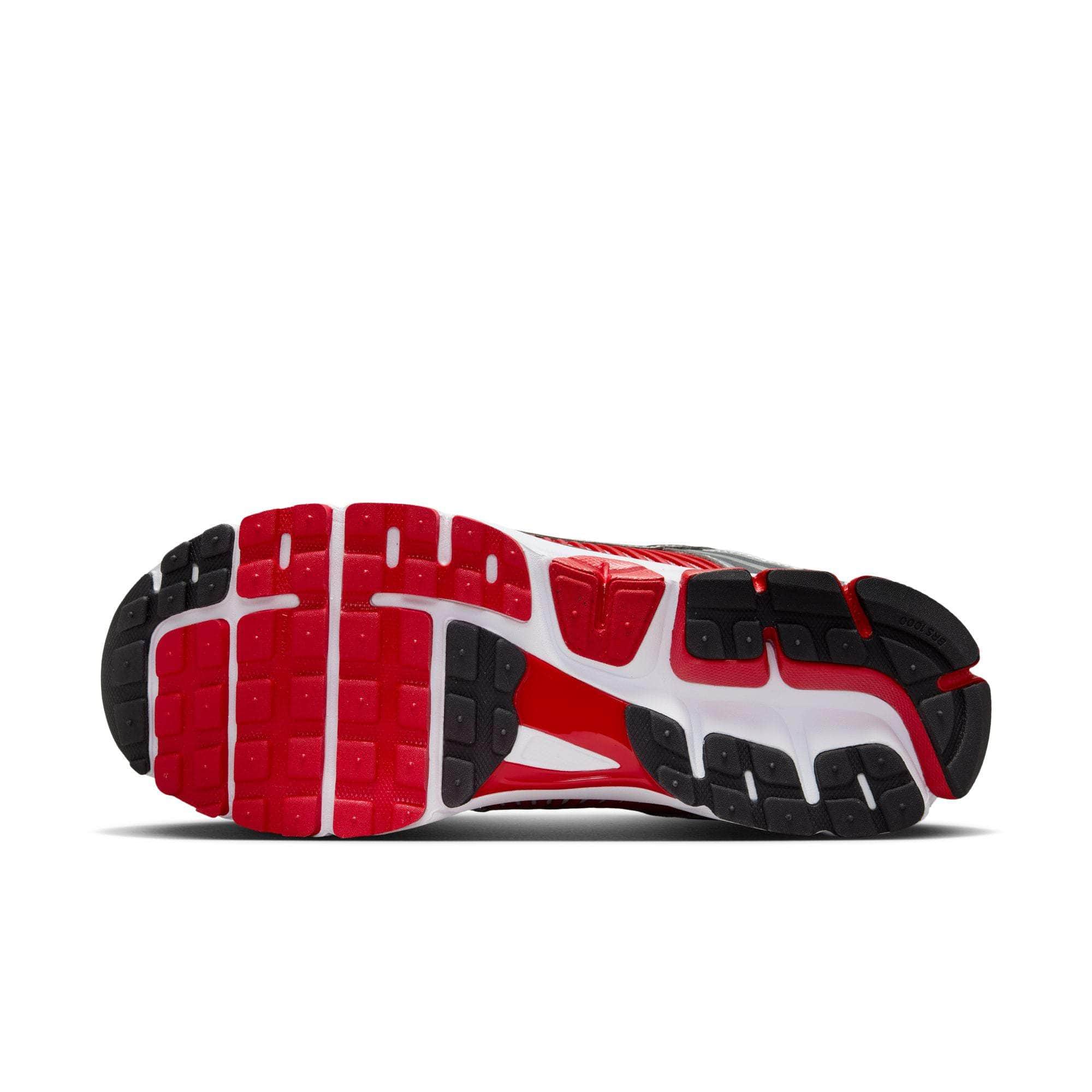 Nike Zoom Vomero 5 - Men's