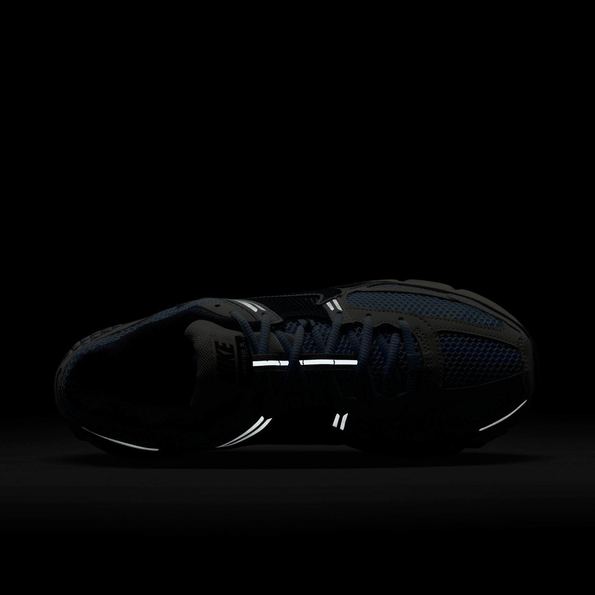 Nike Zoom Vomero 5 - Men's