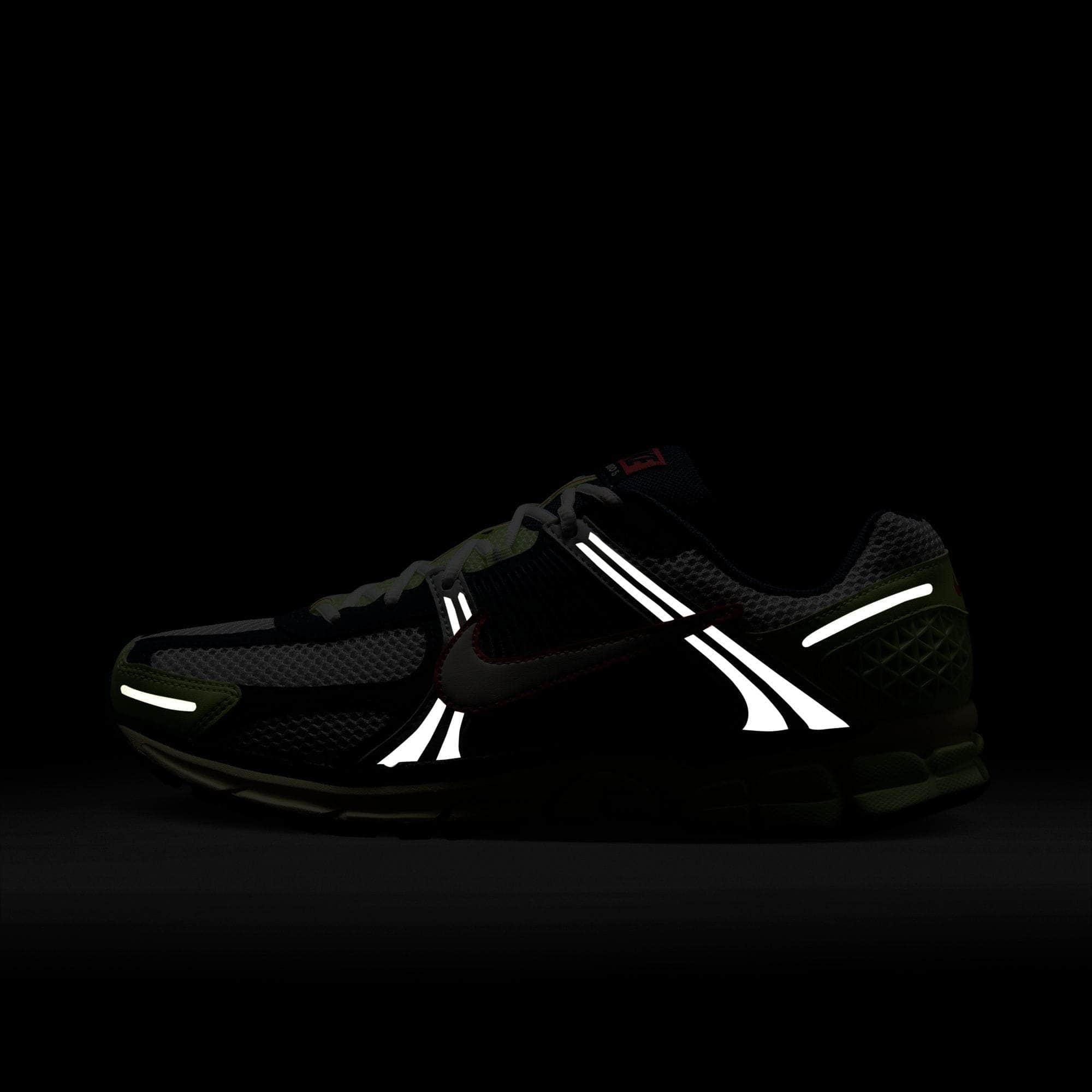 Nike Zoom Vomero 5 - Men's